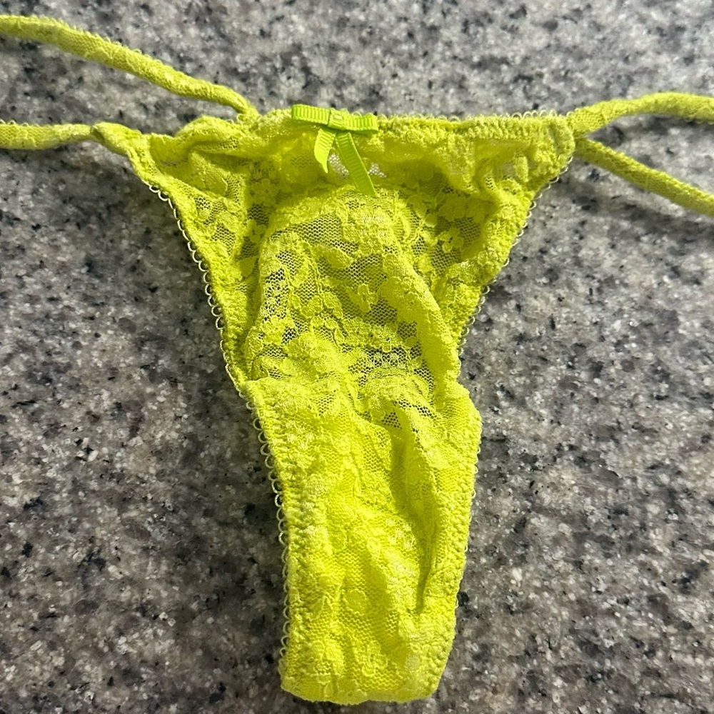 Victoria’s Secret Very Sexy Collection - Picture 6 of 6